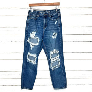 American Eagle Curvy Mom Jean Distressed Size 6 Short